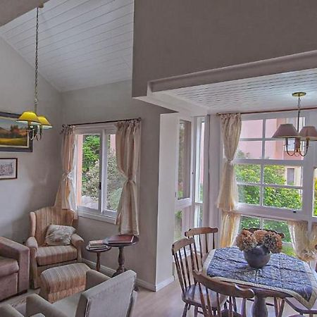 Duplex Floresta Negra - Sua Base Perfeita Em Gramado! Otima Localizacao Lagonegro 500M - 02 Quartos E 02 Banheiros Para Familia Em Condominio Fechad0, Cozinha Completa Com Garagem E Portaria 24H Dış mekan fotoğraf