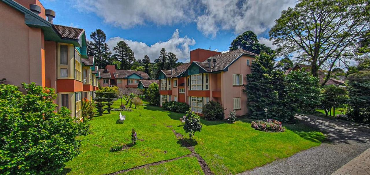 Duplex Floresta Negra - Sua Base Perfeita Em Gramado! Otima Localizacao Lagonegro 500M - 02 Quartos E 02 Banheiros Para Familia Em Condominio Fechad0, Cozinha Completa Com Garagem E Portaria 24H Dış mekan fotoğraf
