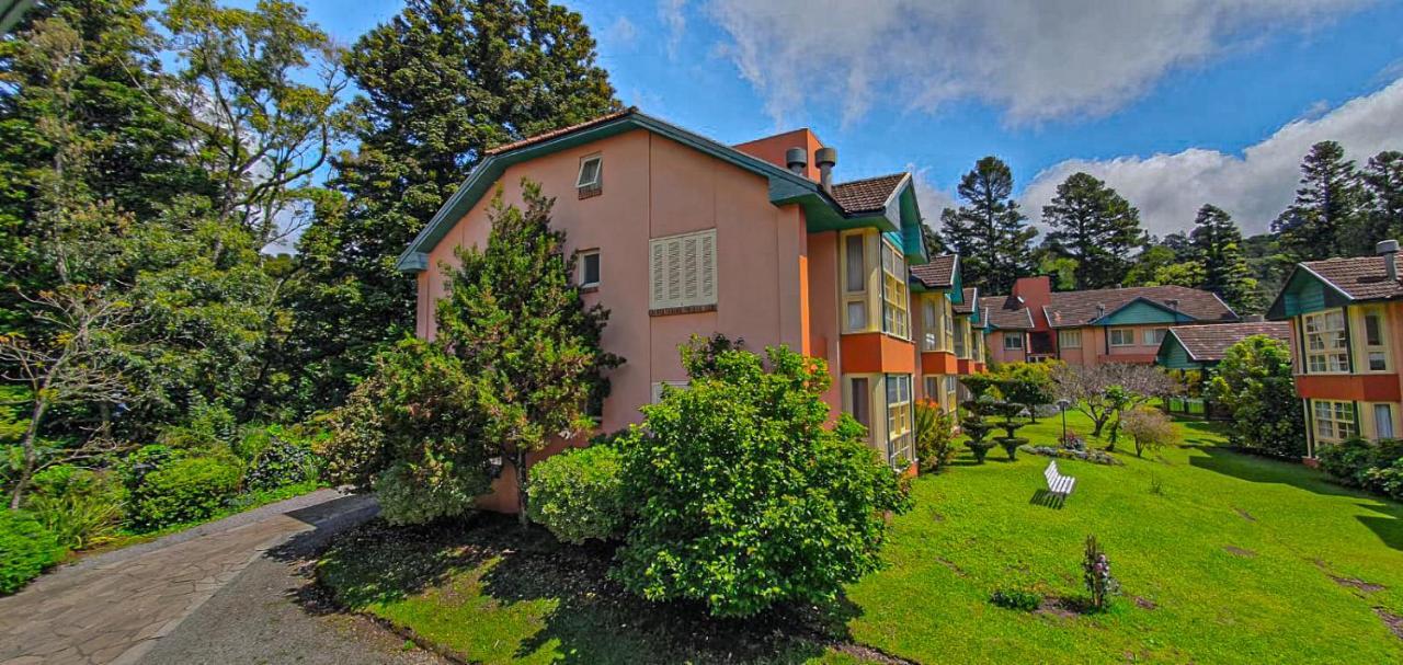 Duplex Floresta Negra - Sua Base Perfeita Em Gramado! Otima Localizacao Lagonegro 500M - 02 Quartos E 02 Banheiros Para Familia Em Condominio Fechad0, Cozinha Completa Com Garagem E Portaria 24H Dış mekan fotoğraf