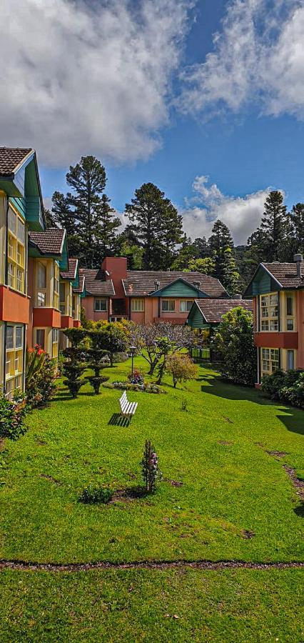 Duplex Floresta Negra - Sua Base Perfeita Em Gramado! Otima Localizacao Lagonegro 500M - 02 Quartos E 02 Banheiros Para Familia Em Condominio Fechad0, Cozinha Completa Com Garagem E Portaria 24H Dış mekan fotoğraf